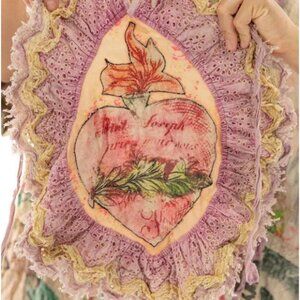 Magnolia Pearl Jabot #074 Awaken Sleeping Heart NWT